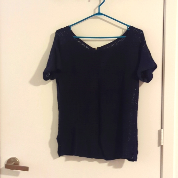 Navy knit lace Tshirt, medium - Picture 2 of 4